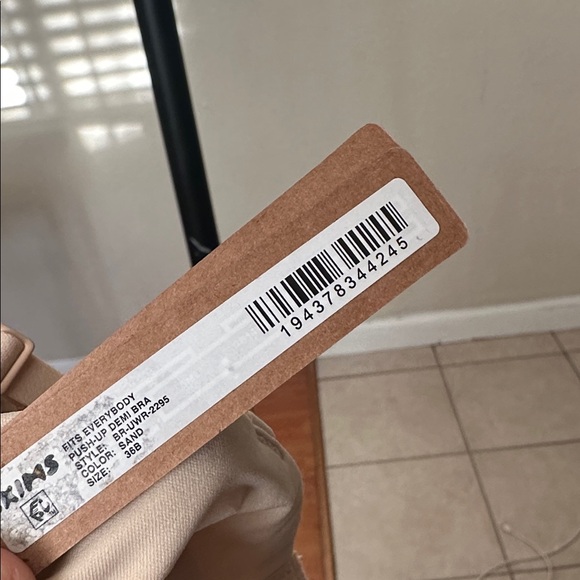 SKIMS FITS EVERYBODY PUSH UP DEMI BRA SAND NWT 36B - Picture 2 of 5